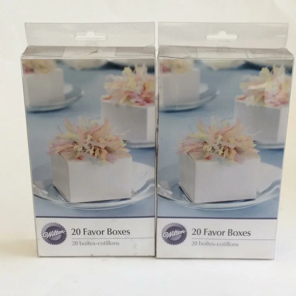 Wilton 31 Favor Boxes (2) boxes